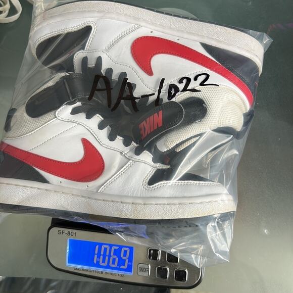 NIKE COURT BOROUGH MID 2 ll YOUTH SIZE 4Y WHICH IS WOMEN SIZE 5.5 BLACK RED - Picture 11 of 11